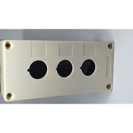 PUTIH 3-hole Push Button Control Box 22-25mm White