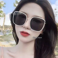 HITAM Korean Fashion Black Sunglasses G3M0N B1B1 Cat Eye CH-1810 / Free Box + Hard Case