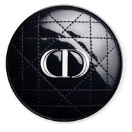 Dior 恆久貼肌氣墊粉餅