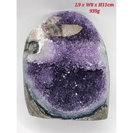 Amethyst Geode with Calcite (紫晶镇带方解碧玺共生)