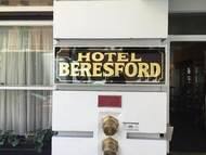 HOTEL BERESFORD