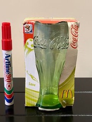 (4102) 2009年產品全新麥當勞 FIFA 2010 綠色可樂玻璃杯, 清貨價$40