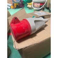 (clearance) 32A 4 pin socket connector