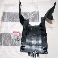 Original AHM ADV 160 ADV160 Under-Door Cover 64530-K0W-NA0