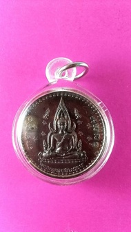 เหรียญกลมนวะพระพุทธชินราชหลังพระนเรศวรพิธีจักรพรรดิ์ กองทัพภาคที่3 ปี58สวยมาก