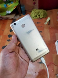 redmi 3s ram 2/16 minus lcd yg lain normal ( lcd cuman buat tes z)