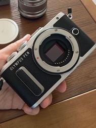 Olympus PEN E-PL8 相機