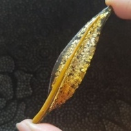 C0200-LONG LEAF JAPANESE DRESS - FAKE AMBER PLASTIC - ANTIQUE GOLD SHINY
