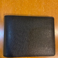LV 精典皮夾(黑色）