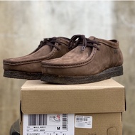 (FREE GIFTS 🎁) CLARKS WALLABEES (04)  [READY STOCK] Genuine Coffee Suede  S1010001 KASUT KULIT LELAK