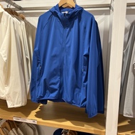 UNIQLO ของแท้เสื้อคาร์ดิแกนมีฮู้ดกันความชื้นของผู้ชายผ้ากันรังสีอัลตราไวโอเลตมีซิปแห้งเร็วสไตล์เกาหล