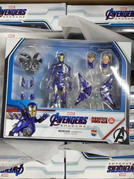 Medicom Toy MAFEX Avengers Endgame Rescue Armor Tony Stark MK49 รุ่นเล็ก 8 ปีขึ้นไป ของเล่นโมเดลสำหร