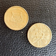 koleksi koin 1 dollar singapura tahun campur