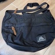 Gregory Satchel S 斜揹袋 黑色