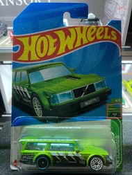 Hot Wheels Volvo 240 Drift Wagon