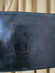 KENZO 深藍色手拿包
