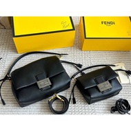 Fendi Baguette Pleated Cloud Bag Baguette Baguette Underarm Bag Portable Shoulder Messenger Bag