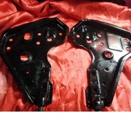 Nissan sunny 130y B11 2pcs 1pair lower arm bracket