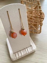 鹽源瑪瑙雕刻珠耳線