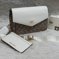 AK BAG WOMEN - - US BOUGHT