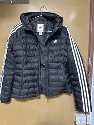 Adidas羽絨外套
