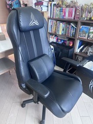 OSIM uThrone 電競椅