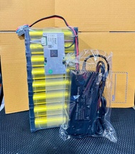 แบตเตอรี่ลิเธียมฟอสเฟสแบตสีทองลำโพงบลูทูธDIY8s 26.5-29.2v ความจุ30a 30000mah GOLD