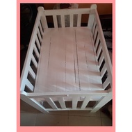 Wooden Crib (Palochina)