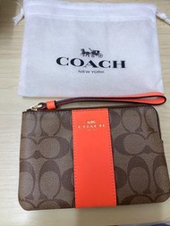 Coach 手拿包