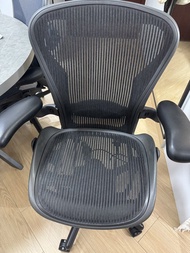 Herman Miller Aeron 辦公椅