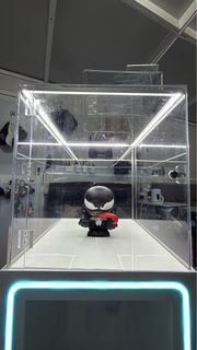 全新 LED 燈展示櫃