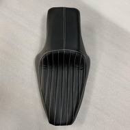 ที่นั่งรถจักรยานยนต์ Miracle Shining สำหรับเหล็ก883 XL883N 2010-2016 883R XL883R 2005-2006