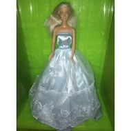 preloved barbie doll .....