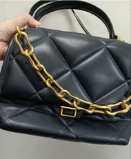 CHARLES & KEITH BUBBLE SLING BAG Black 2-way Detachable Strap Once-Used Good as New Original