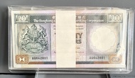 出售項目 : 刀貨系列 100 張連號碼, 全部都是全新沒有任何暗黃,螢光, 紙幣非常 雪白. 交收地點 : 觀塘地鐵站 , 1 ) 1988 香港上海滙豐銀行$20 ( 黑柴系列 ) 出售價錢 : 