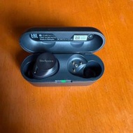 Technics 無線耳機EAH-AZ60，得返一隻耳機同個盒
