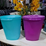 tupperware deco canister 10.7L .