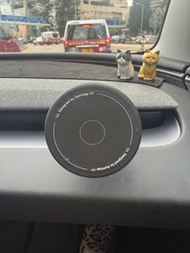 Tesla 手機支架