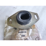 Peugeot 305/405/406 Engine Mounting.Nos.France parts.