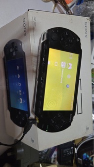 Sony PlayStation Portable PSP-1000 主機連原裝盒