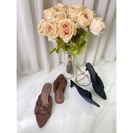 V311-F23 - SIMPLE ELEGANT WOMEN'S HEELS | Simple casual women's heels made of suede, anti-slip, 3cm 