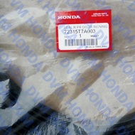 Original Front Right Cabin Rubber (Balloon) Hrv Ru Spare Parts