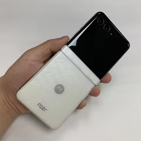Motorola Razr 60 XT2553 5G Mobile Phone 256GB NFC 120Hz 6.9" AMOLED 50MP+13MP+32MP Dimensity 7400X O