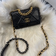 香奈兒 19 woc 黑色金釦斜背包