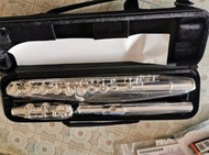 yamaha ysl222銀色長笛，附盒。全新