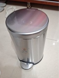 不銹鋼垃圾桶