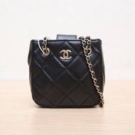 CHANEL(香奈兒) 22C 雙鏈條 零錢包 黑色  31開 淺金扣 黑色  31開 金扣