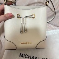 【全新❤️可議價】MICHAEL KORS 水桶包-白色限量款