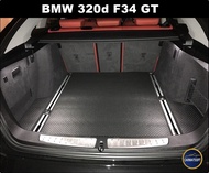 แผ่นปูท้ายรถยนต์ BMW 320d F34 GT ลายกระดุมPVC สีดำ