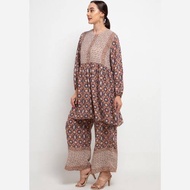 preloved kamilaa by itang yunasz